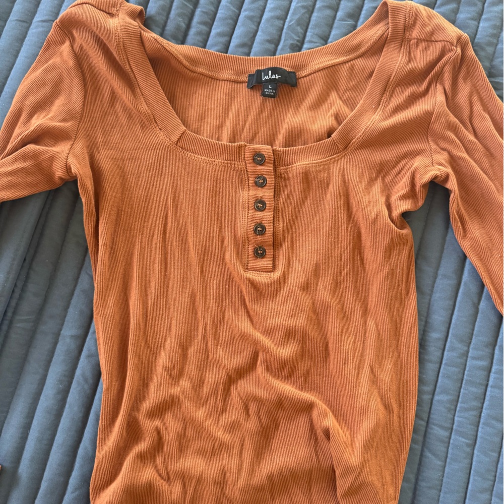 Lulus Effortlessly Stylish Rust Orange Ribbed Long Sleeve Henley Top - Size L